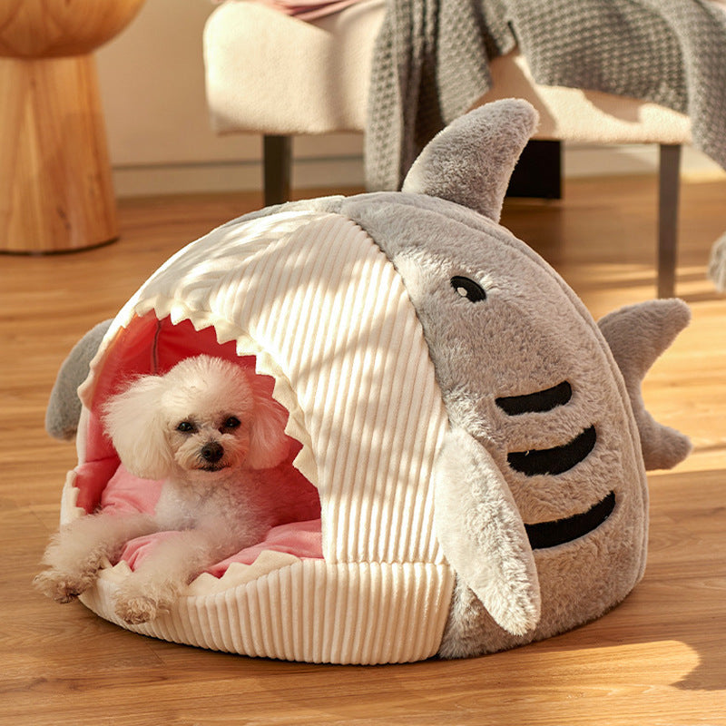 Luxury Plush Shark Pet Bed – Cosy, Fun & Enclosed Nest Design for Cats & Small Dogs