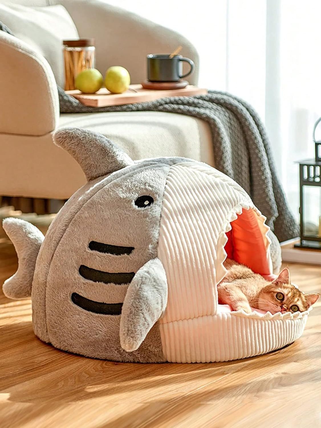 Luxury Plush Shark Pet Bed – Cosy, Fun & Enclosed Nest Design for Cats & Small Dogs