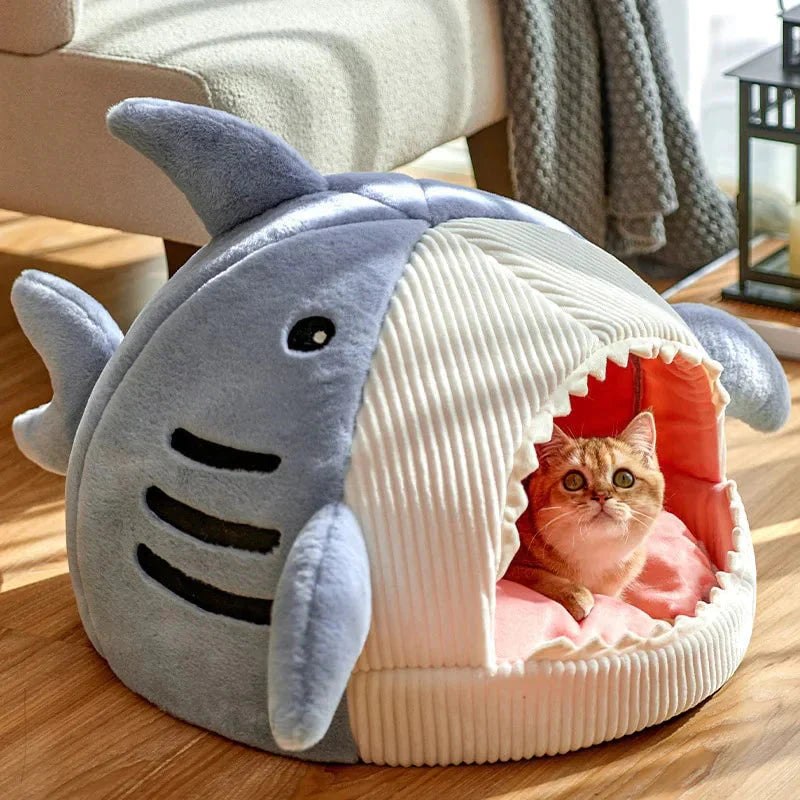 Luxury Plush Shark Pet Bed – Cosy, Fun & Enclosed Nest Design for Cats & Small Dogs